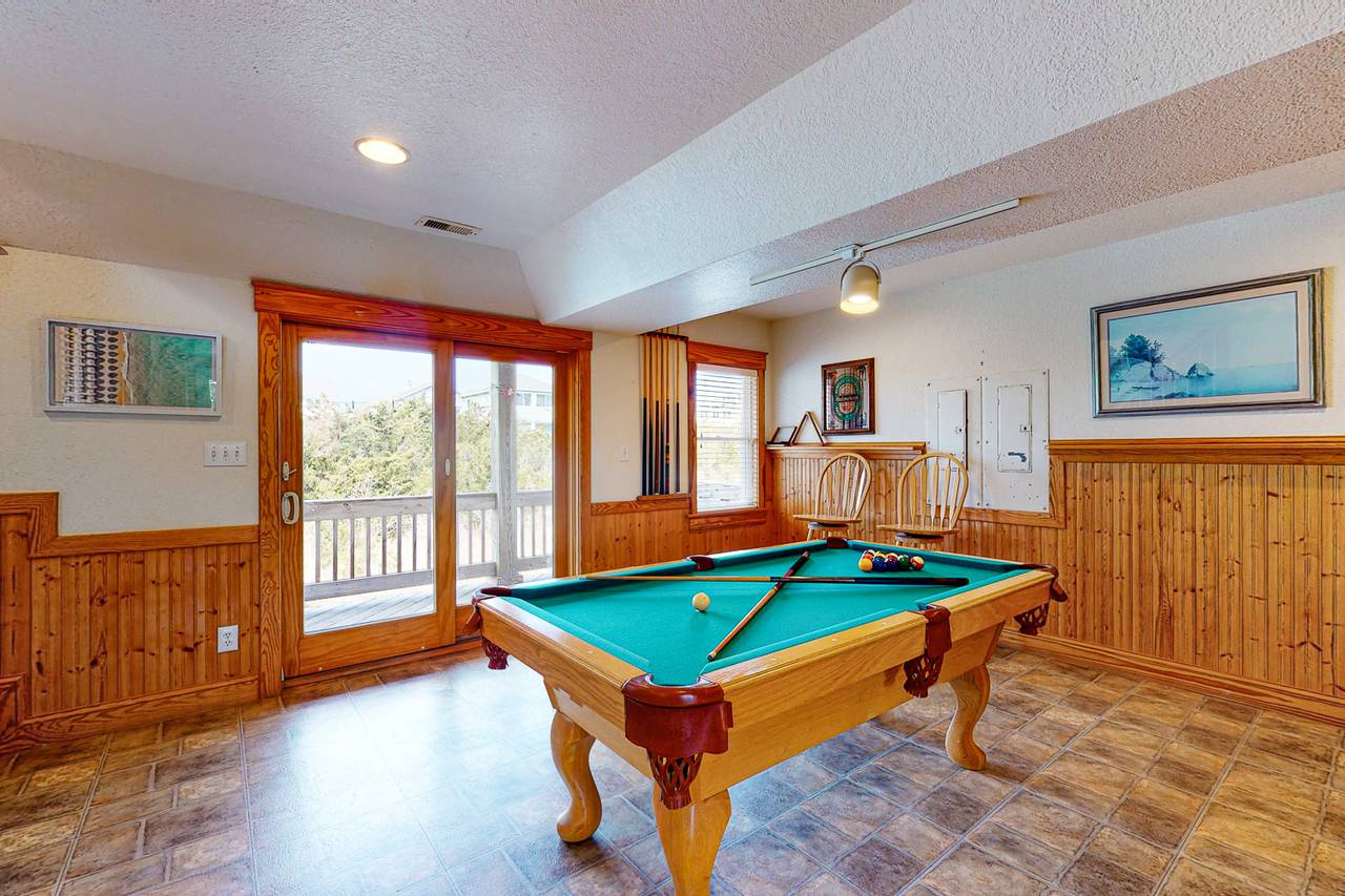 Outlasting the Blues Game Room Pool Table